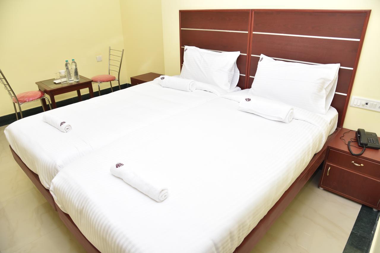 Hotel Sri Sai Nivas 2*
