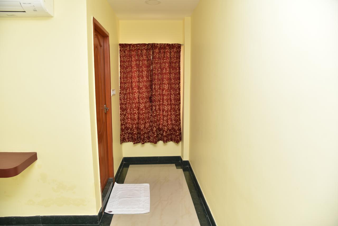 Sri Sai Nivas 2*