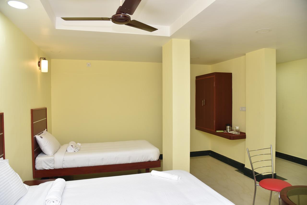 Hotel Sri Sai Nivas