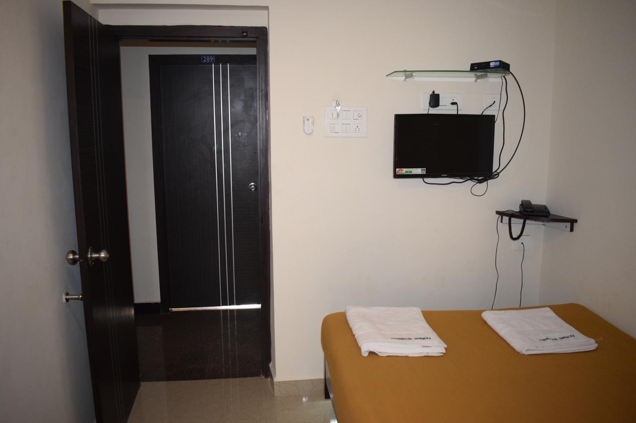 Pammal Residency Hotel