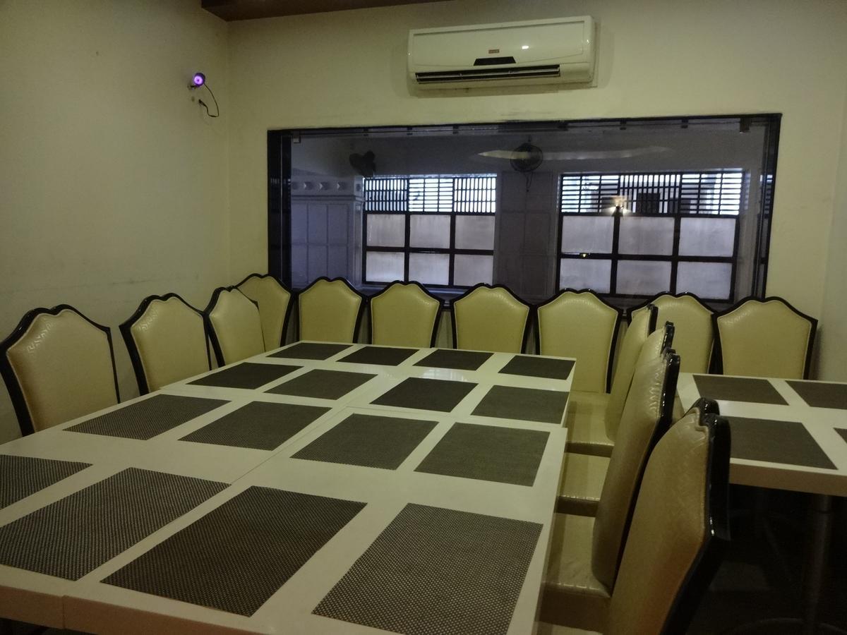 Sky Park Hotel