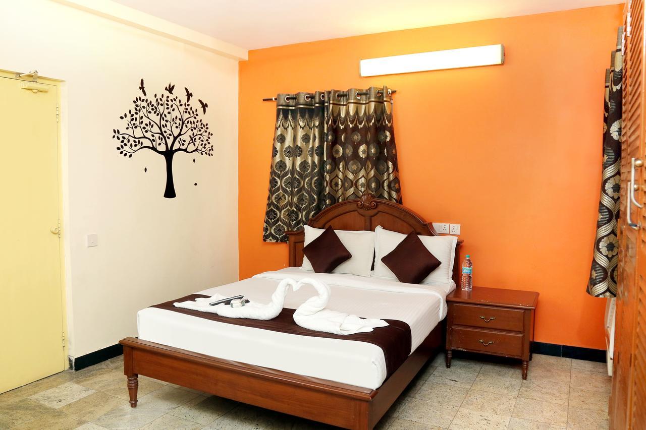 Rich Suites - Next To Accord Metropolitian. *