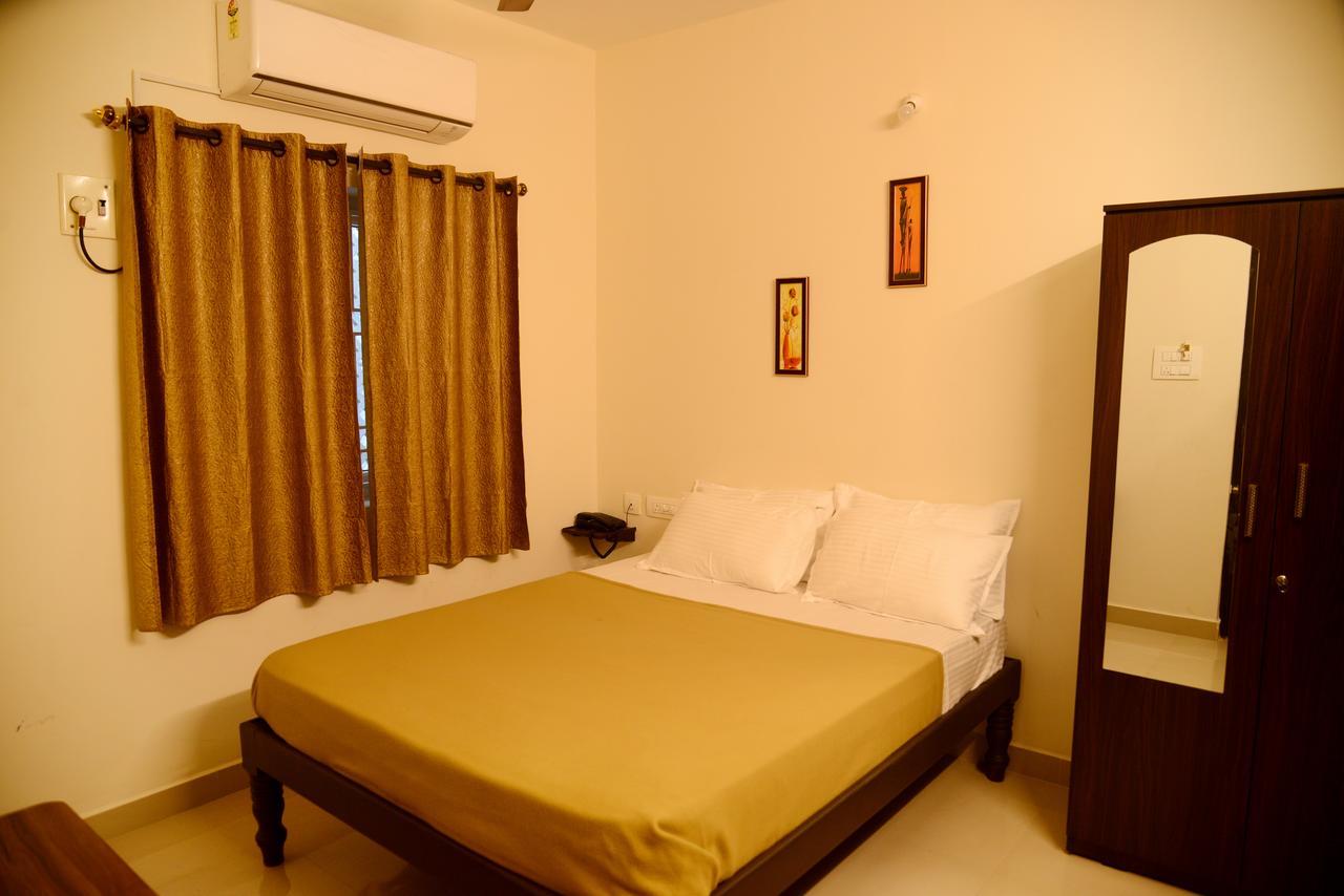 Arjun Hotel *