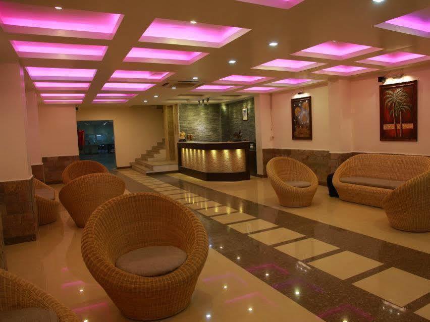 Grand Treat Hotel
