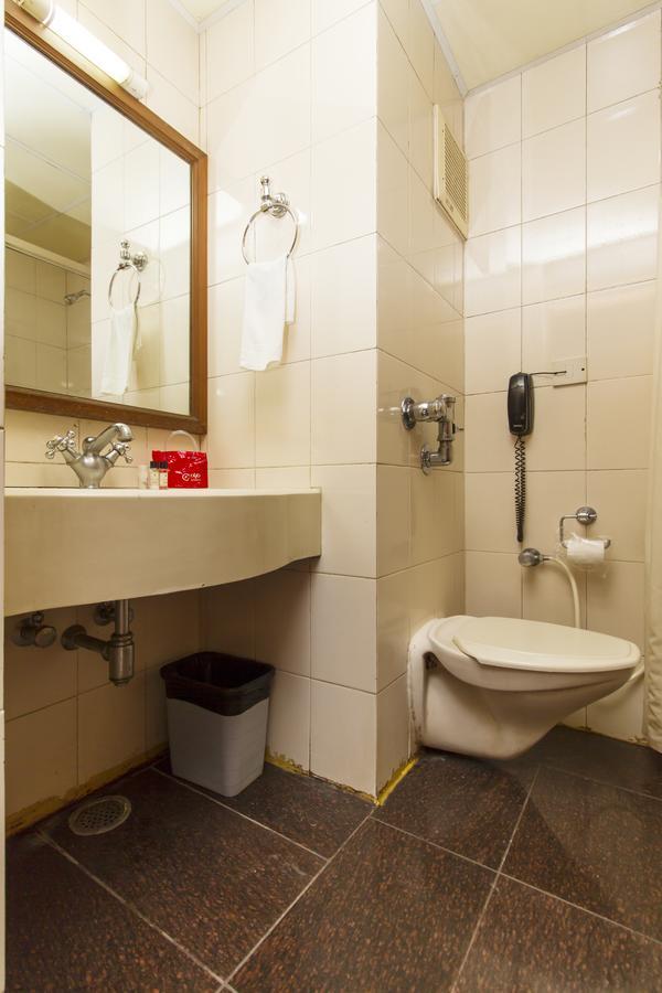 Hotel Adarsh