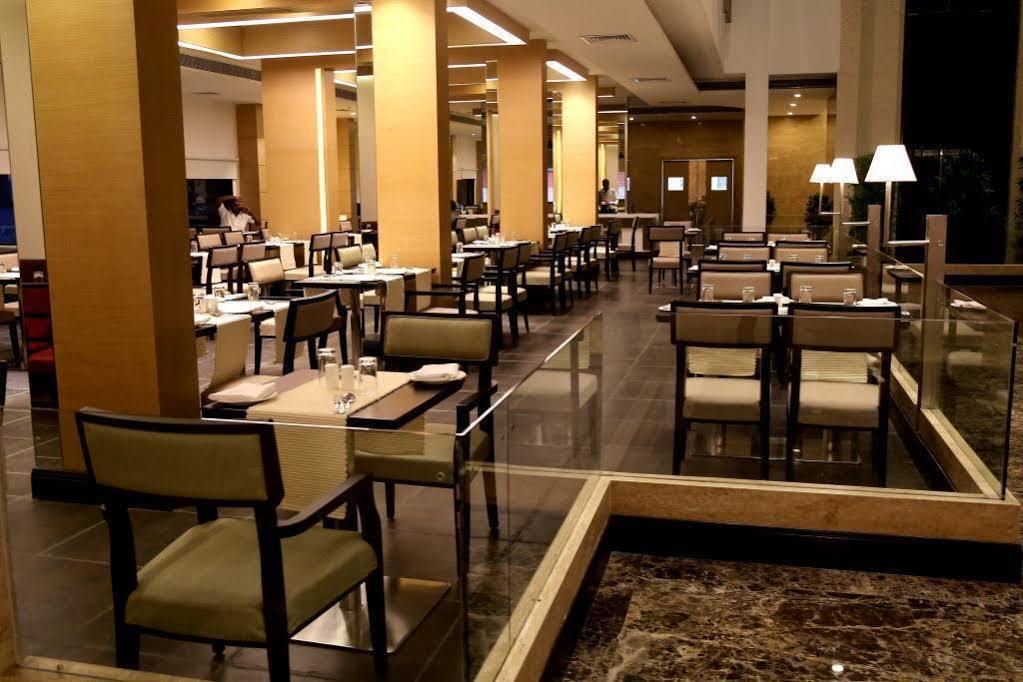 Hotel Abu Palace