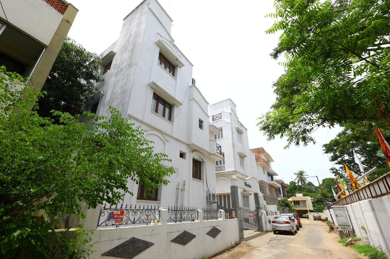 Oyo 9257 Egmore 3*