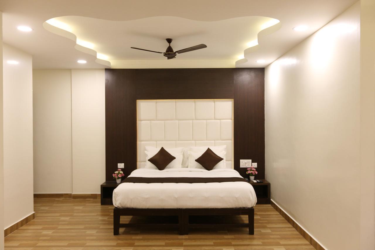 Rich Inn-pondy Bazar 2*