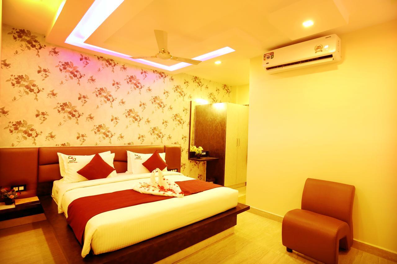 Sai Krish Grand Hotel 3*