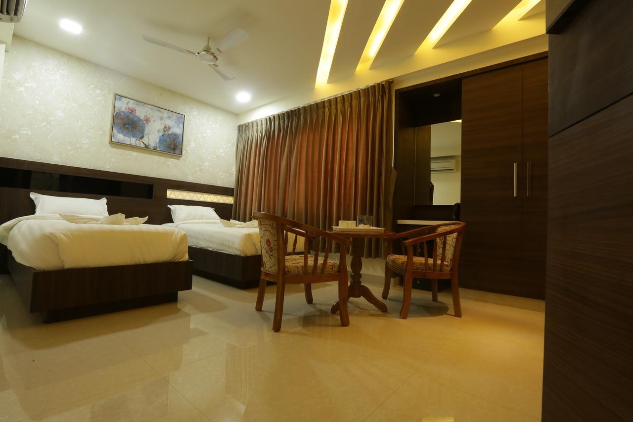 Srr Grand Hotel 3*