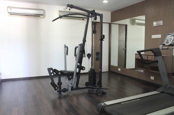 The Lotus Hotel, Venkatraman Street Aparthotel Chennai