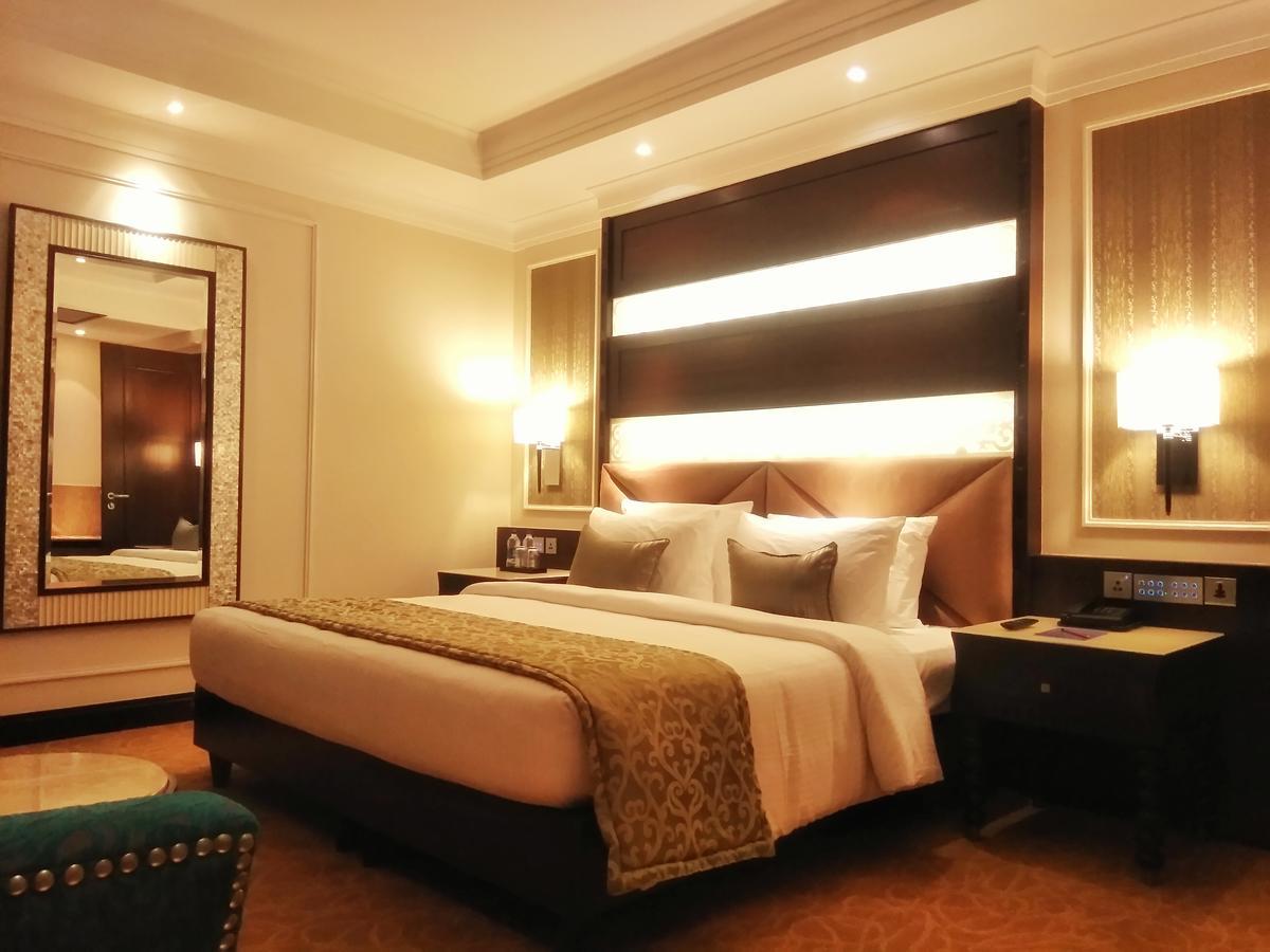 Ramada Plaza 5*