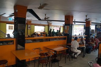 Hotel Oyo 5377 Raaj Bhaavan *