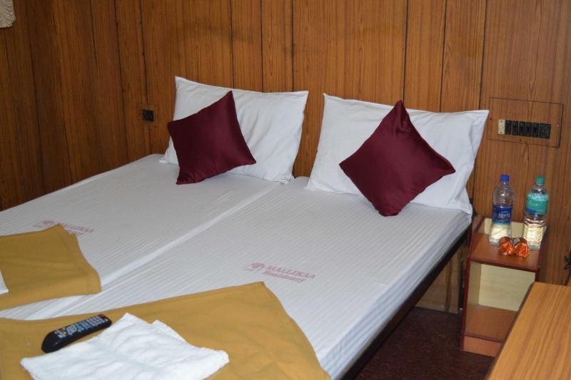 Hotel Mallika Residency 2*