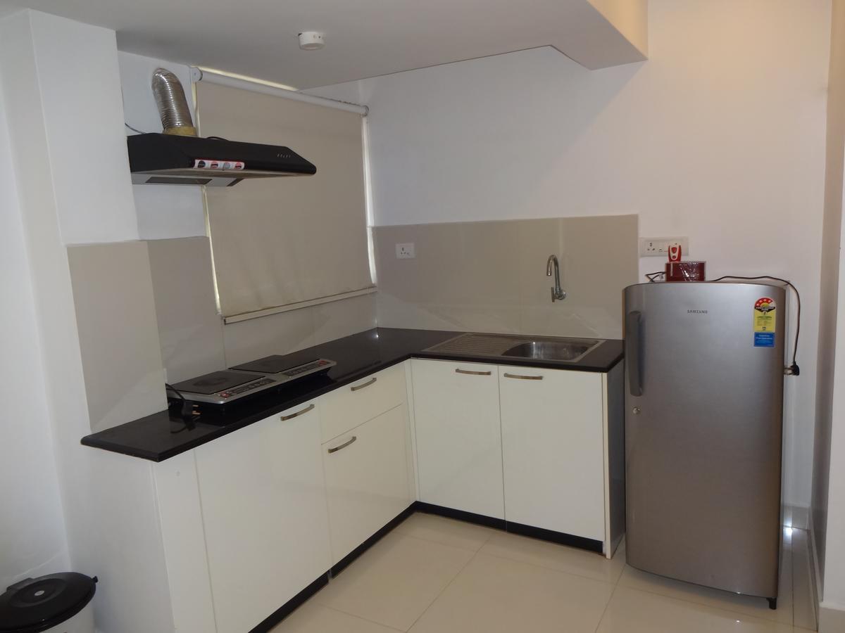 Convastay Gajel- Near Apollo Greams Road * Chennai