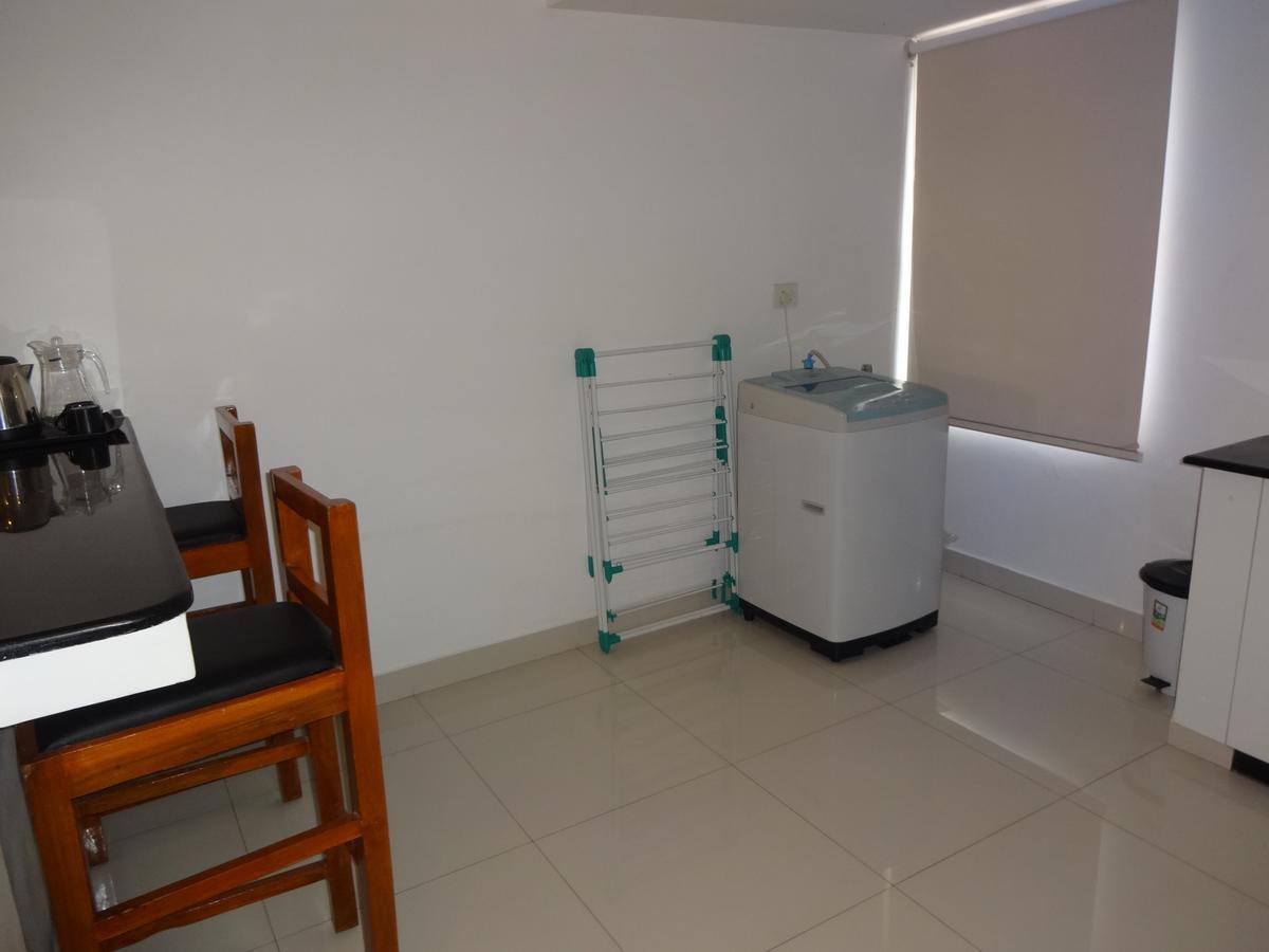 Convastay Gajel- Near Apollo Greams Road * Chennai