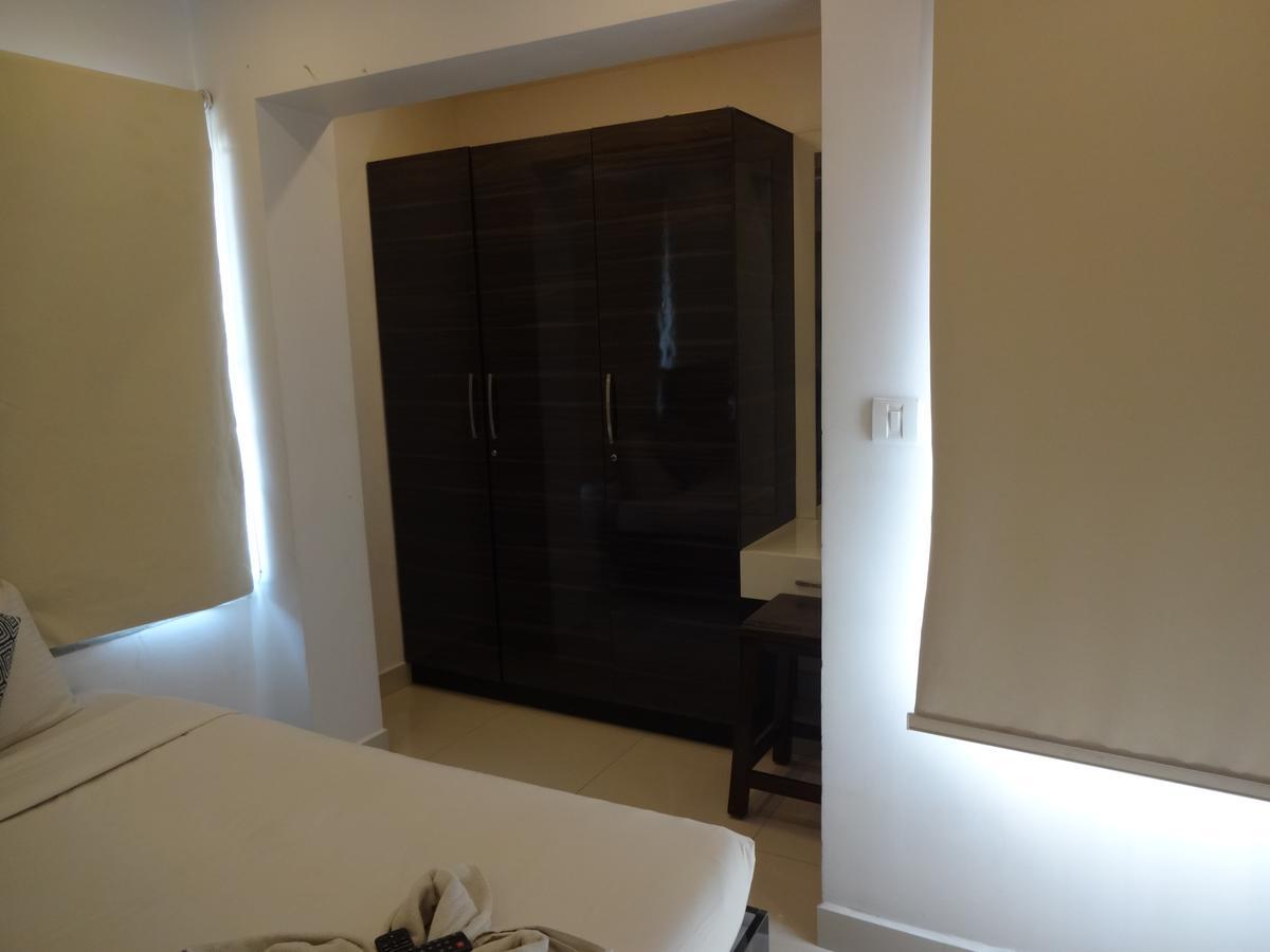 Convastay Gajel- Near Apollo Greams Road * Chennai