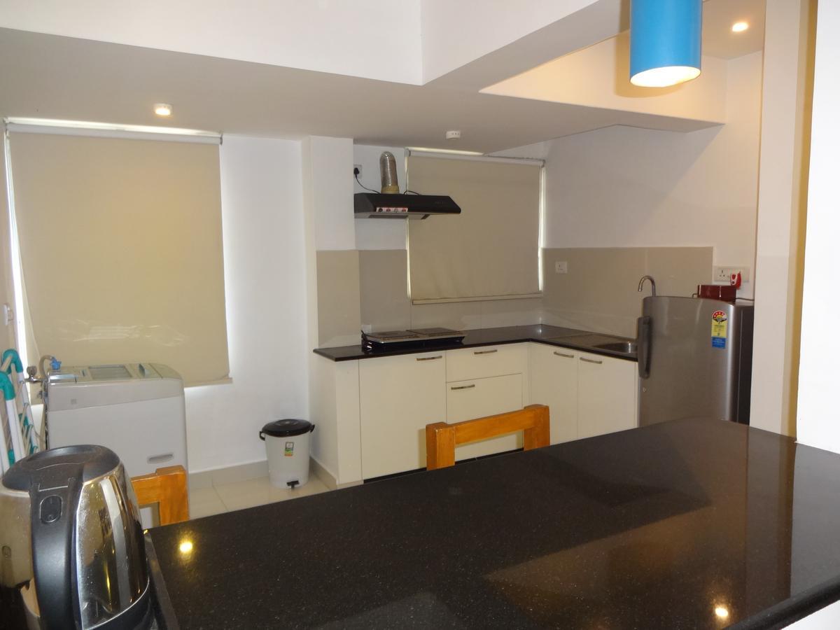 Convastay Gajel- Near Apollo Greams Road * Chennai