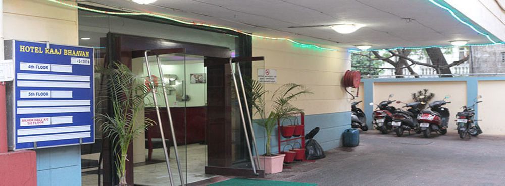 Hotel Oyo 5377 Raaj Bhaavan *