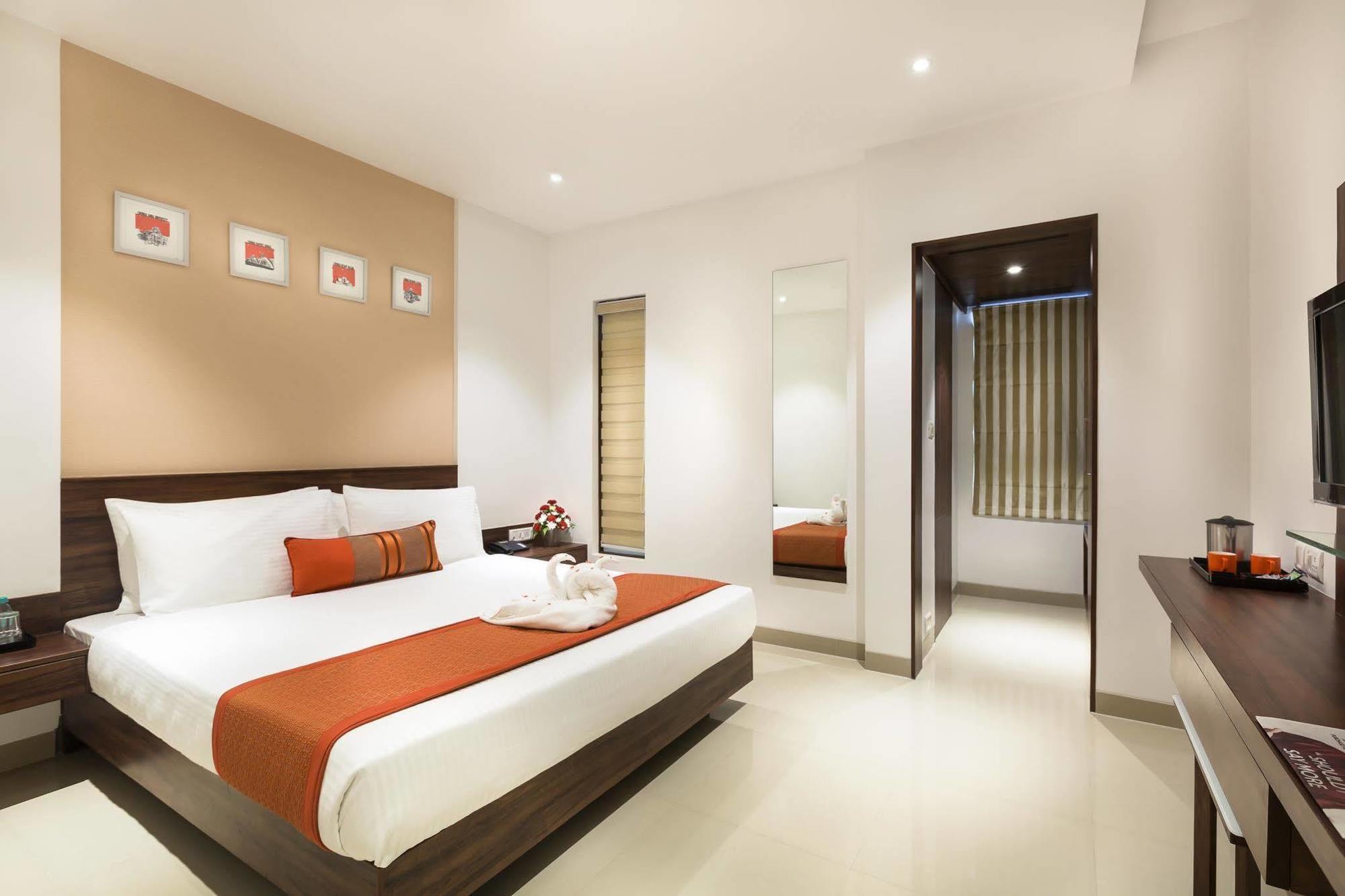 The Lotus Sameera 3* Chennai
