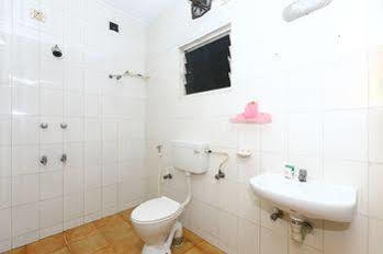 Oyo 968 Hotel Poigai 3* Chennai