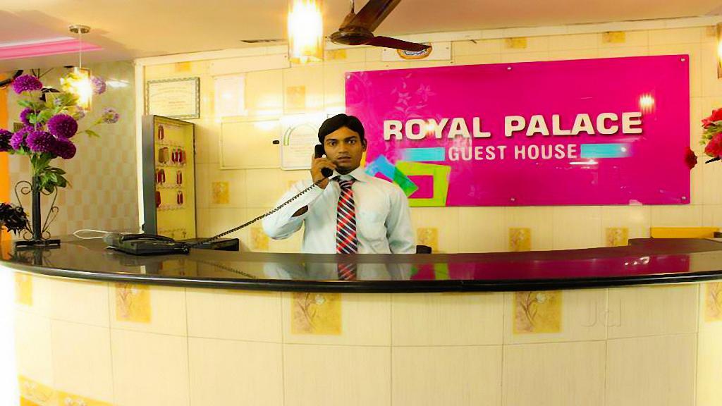 Royal Palace Marina