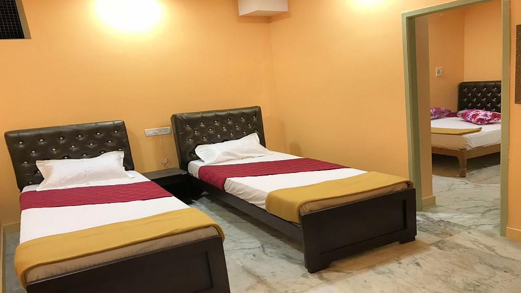Hotel Royal Palace Marina Chennai