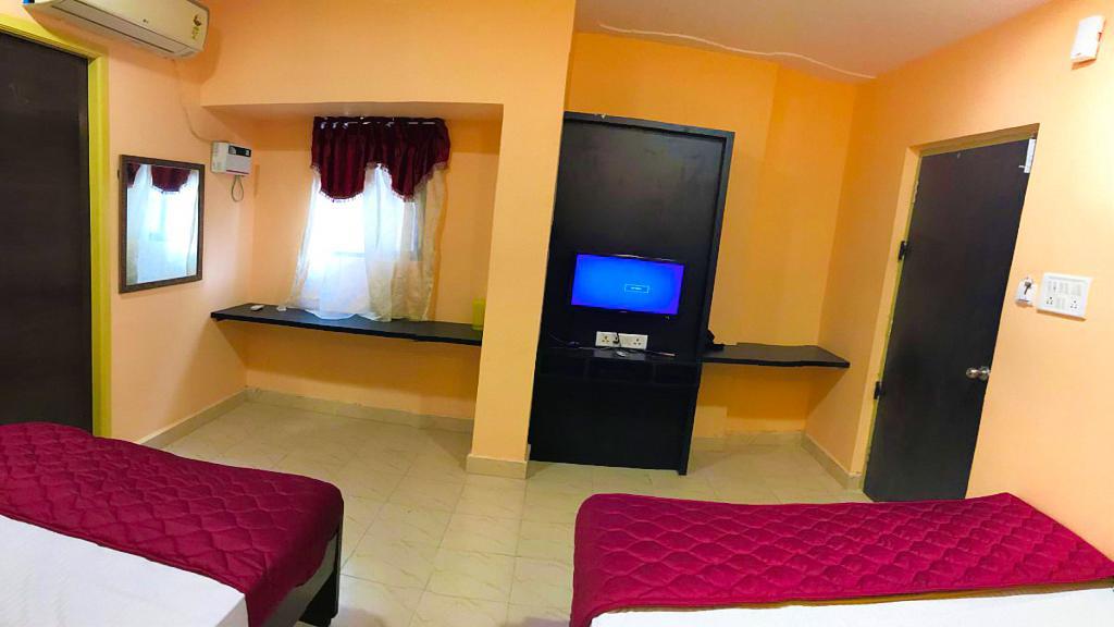 Royal Palace Marina Hotel 3*