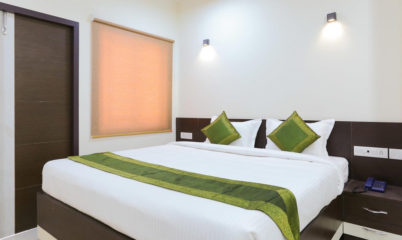 Majestic Hotel 3*