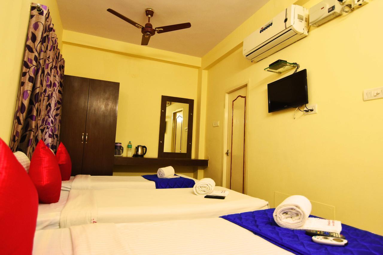 Hotel Fabhotel Panasia Residency 4*