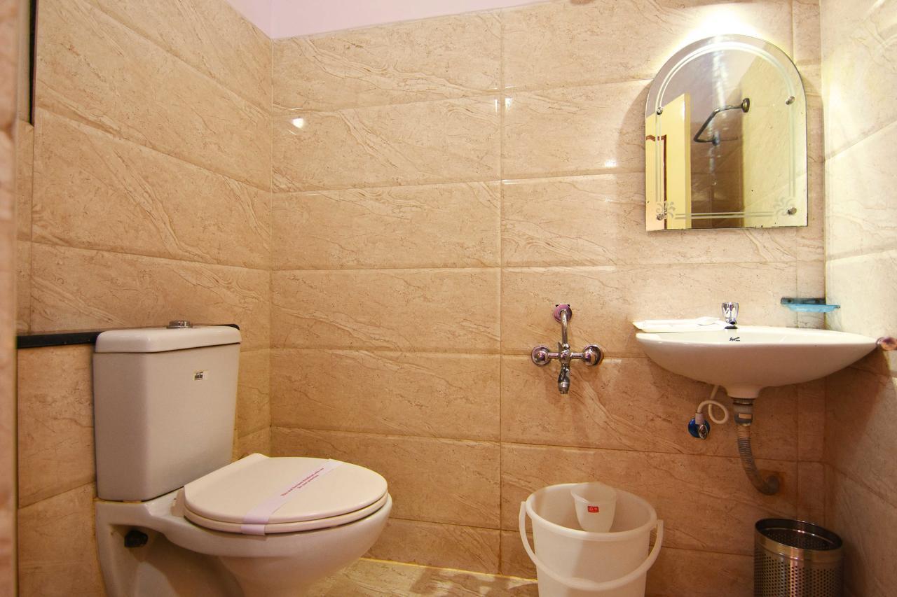 Fabhotel Panasia Residency 4*