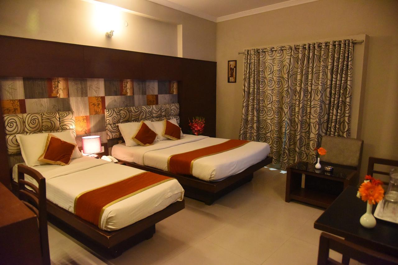 Greens Gate Hotel