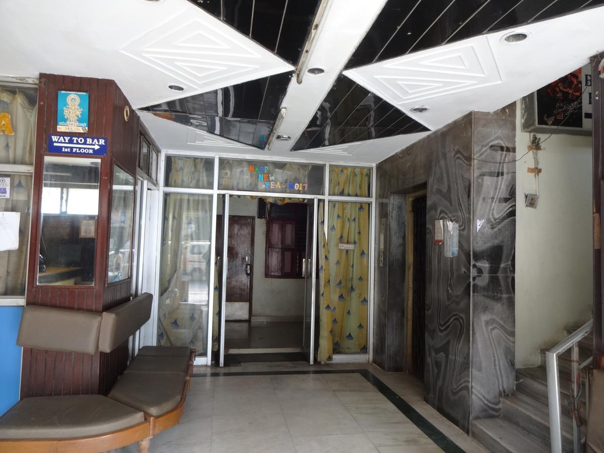 Blue Star International Penginapan