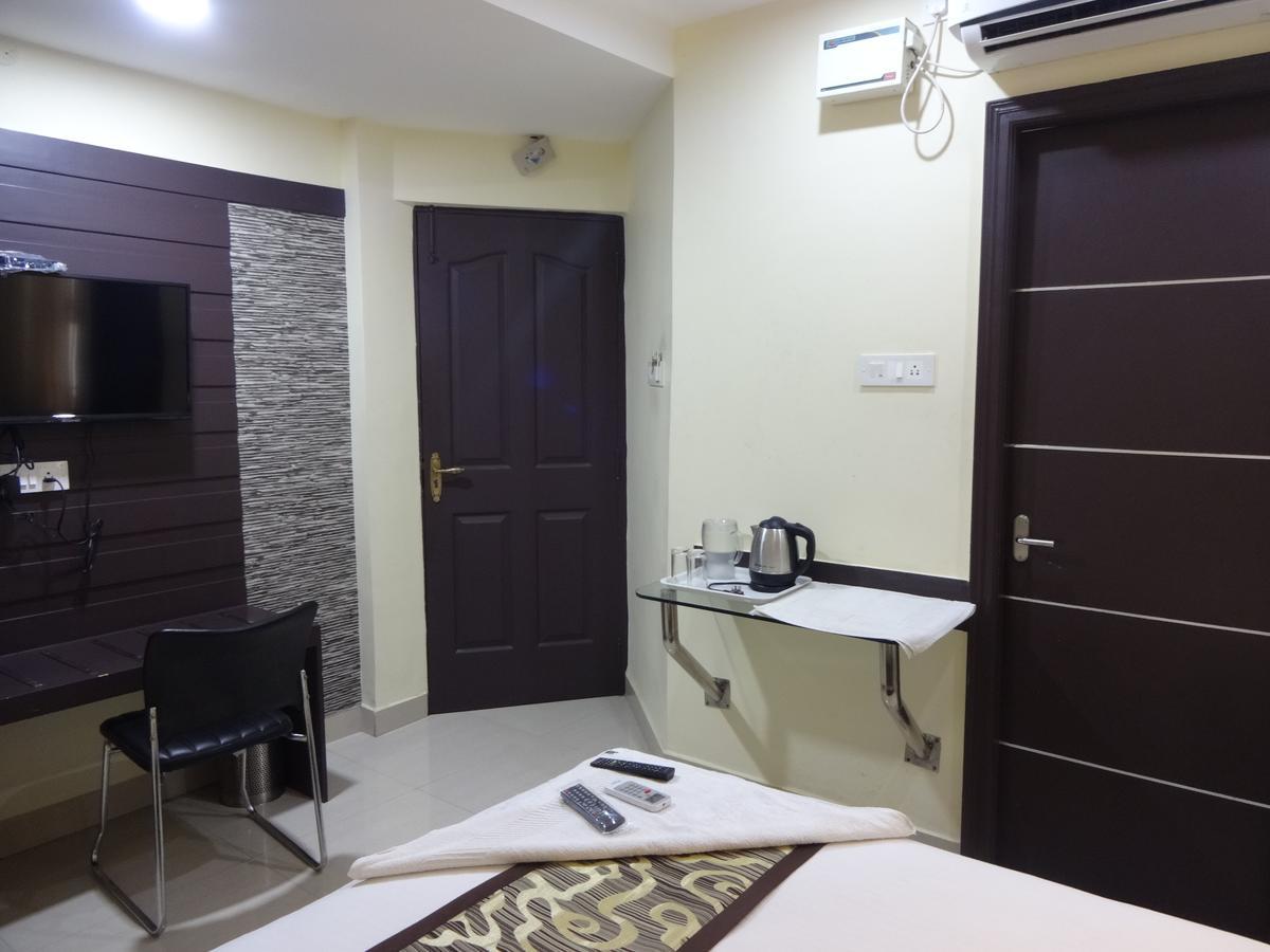 White Mount Hotel Chennai
