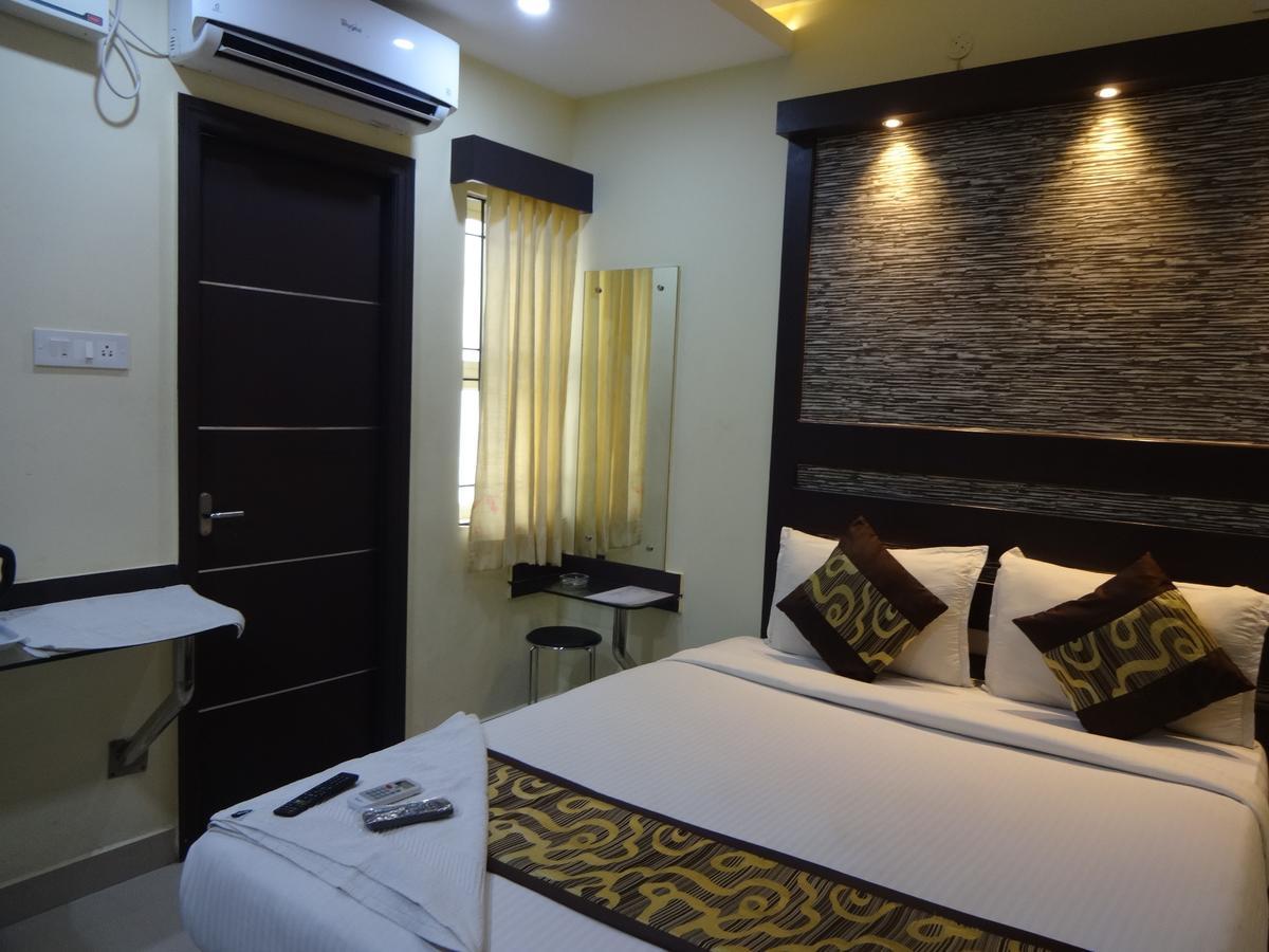 Hotel White Mount 2*