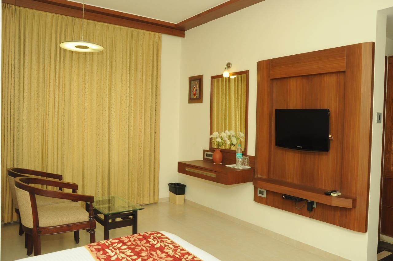 Ponnis Grand Chennai