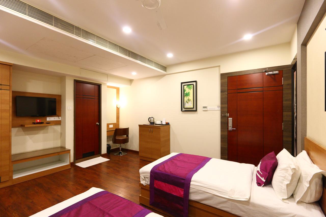 Fabhotel Prime Adore Residency 2* Chennai