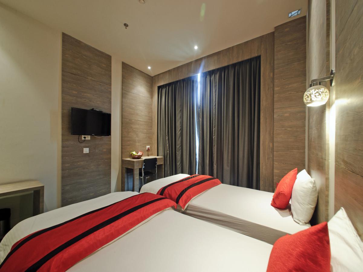 Oyo 8628 Blue Oceans & Hotel 3*