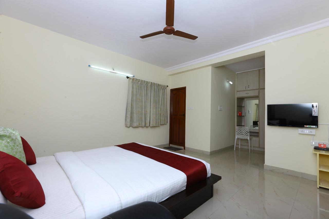 Oyo 9257 Egmore Hotel 3*