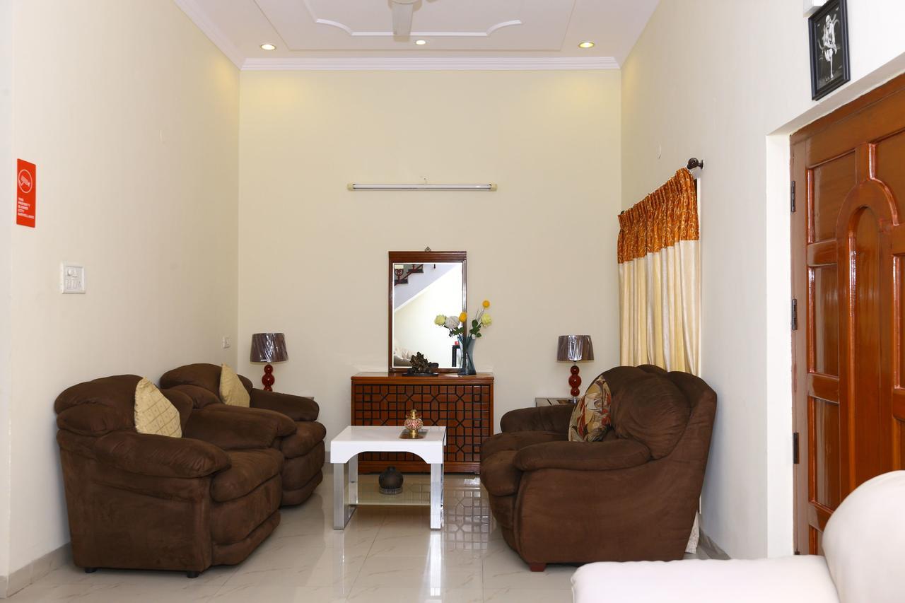 Hotel Oyo 9257 Egmore 3*