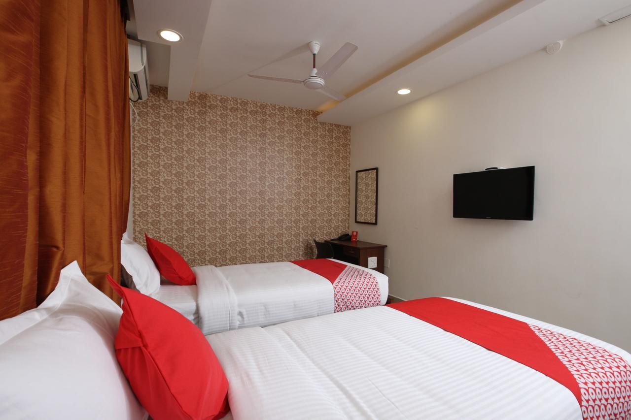 Oyo 14441 Sri Ramani And 3* Chennai