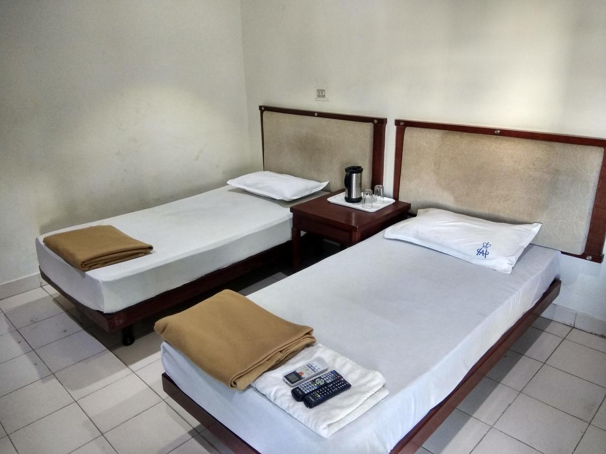 Ashiqa Palace Hotel *