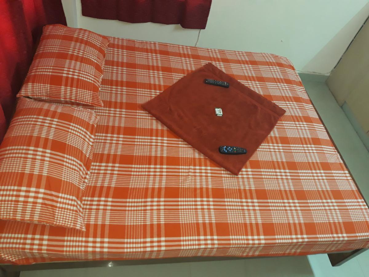 Sterling Homes Near Sankara Nethralaya & Apollo Hospitals Service With Kitchen