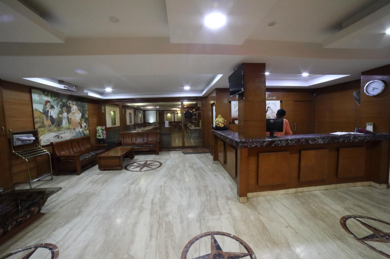 Maple Tree Hotel