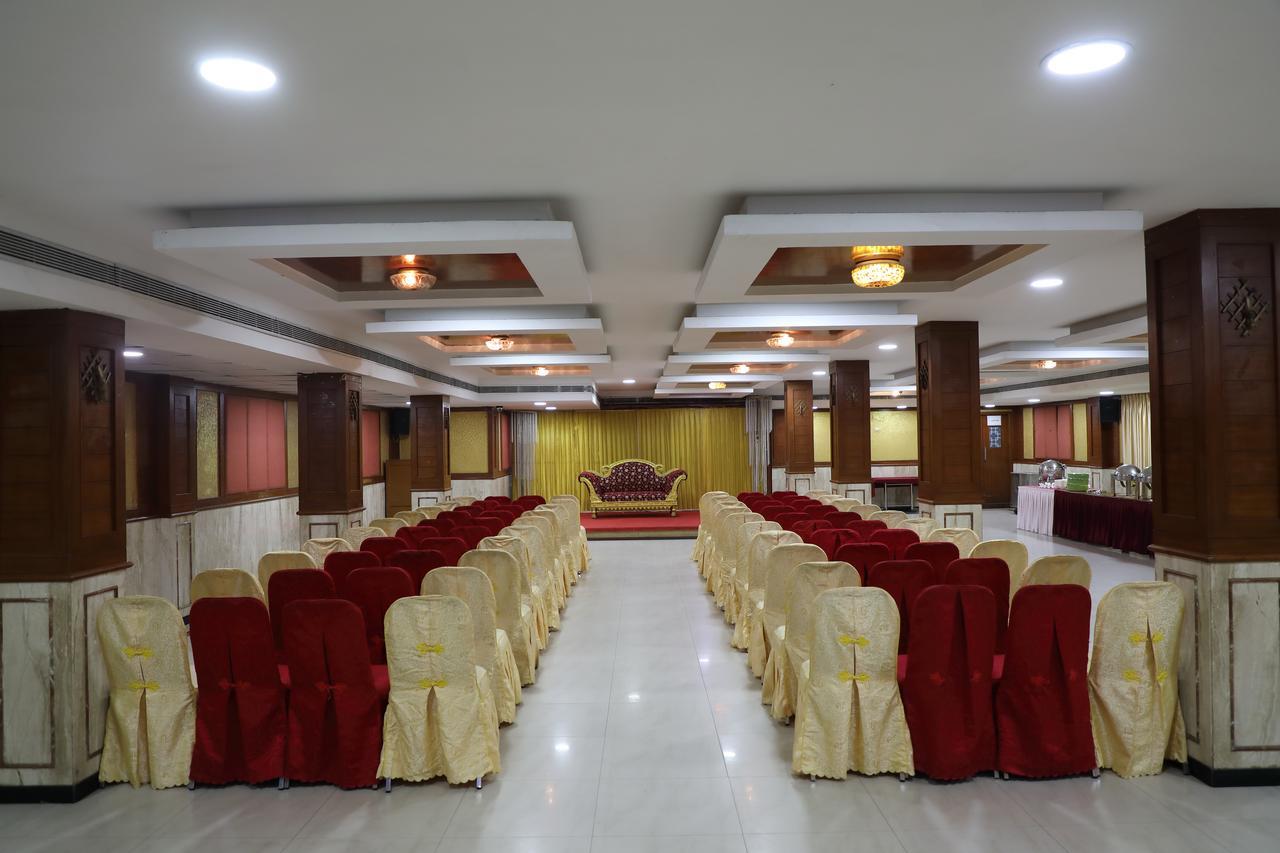 Hotel Maple Tree 3*