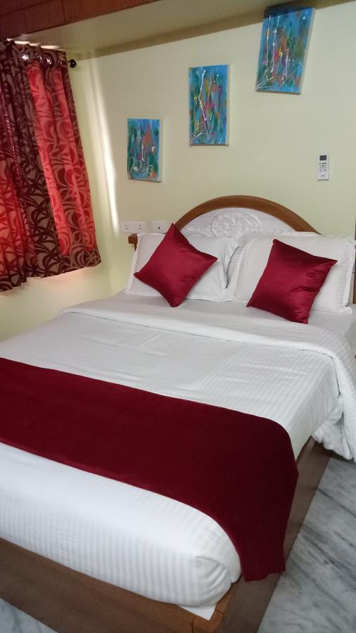 Tharif Residency Hotel