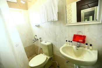 Hotel Capital O 10546 Parkway