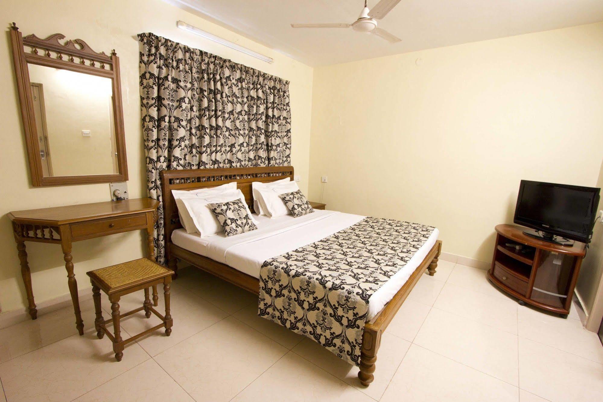 Crescent Homes Corporate 3*