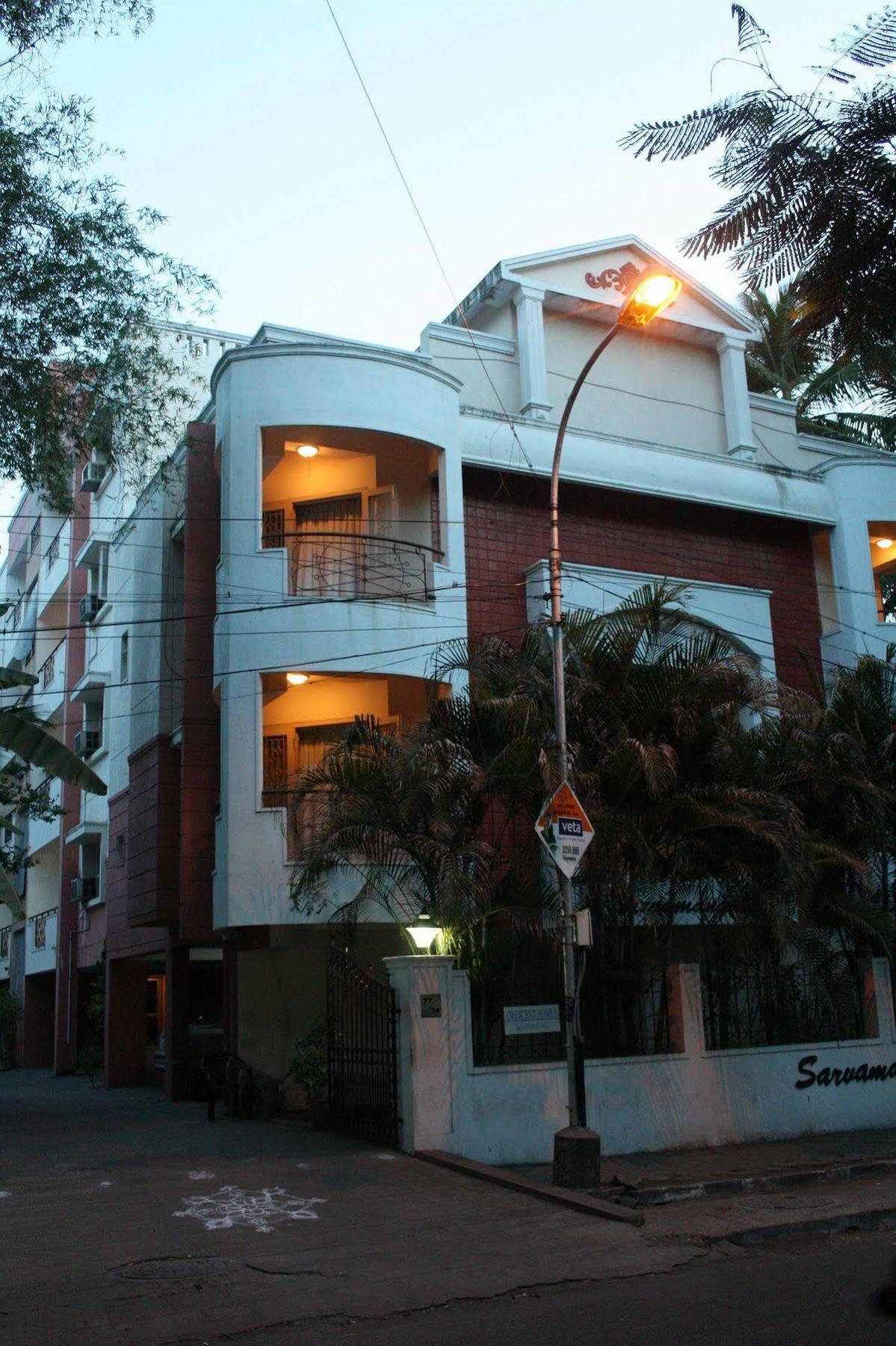 Guest house Crescent Homes Corporate