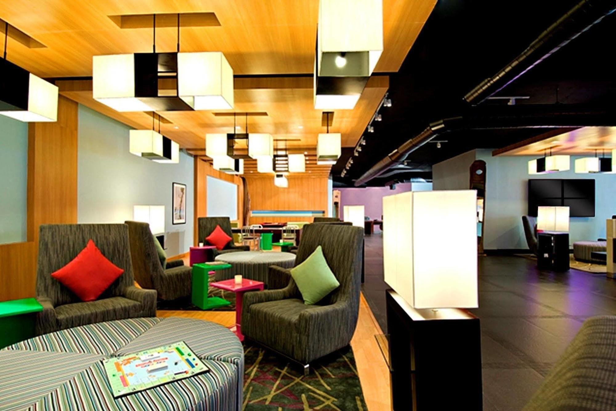 Hotel Aloft Omr It Expressway